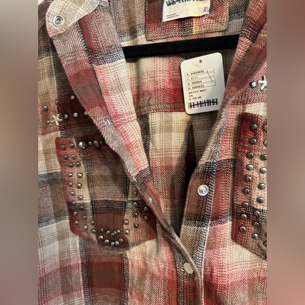 Free People We The Free We The Free Marfa Studded Shirt NWT Size XS Neutral - Picture 8 of 10